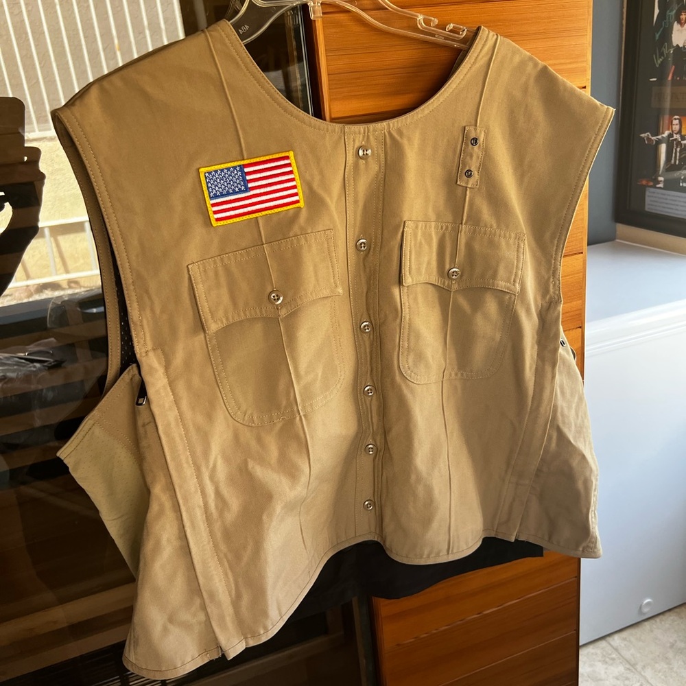 Blauer Beige Utility Vest with American flag patch